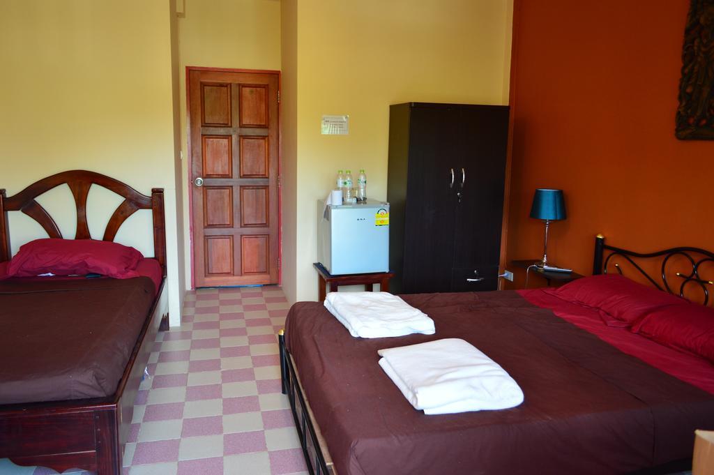 La Paillote Guest House Rayong Ruang foto