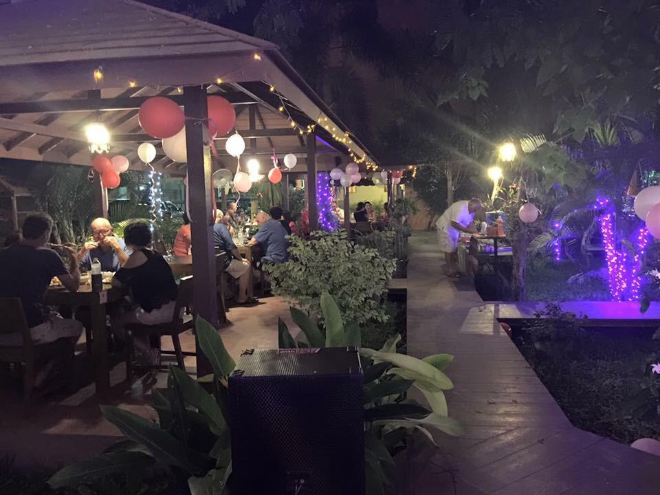 La Paillote Guest House Rayong Bagian luar foto