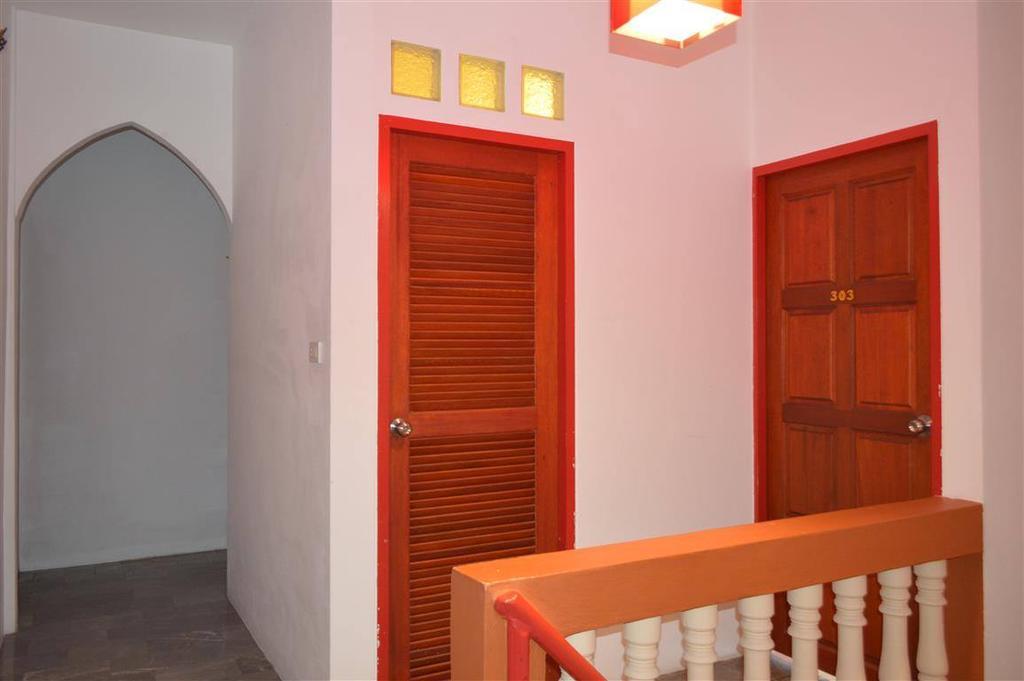 La Paillote Guest House Rayong Bagian luar foto