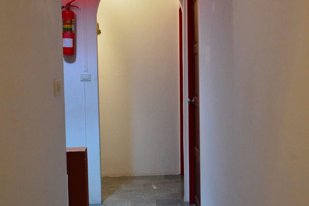 La Paillote Guest House Rayong Bagian luar foto